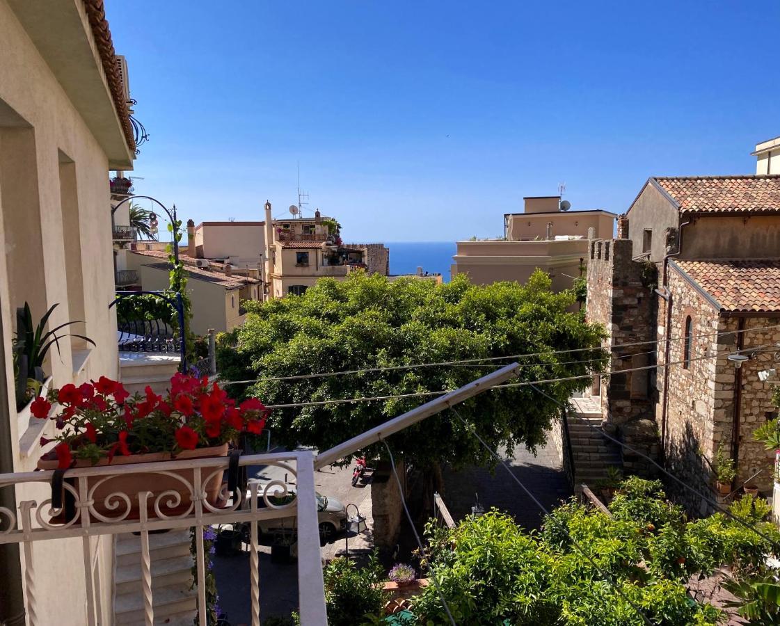 Casa Ferrara Hotel Taormina Exterior photo